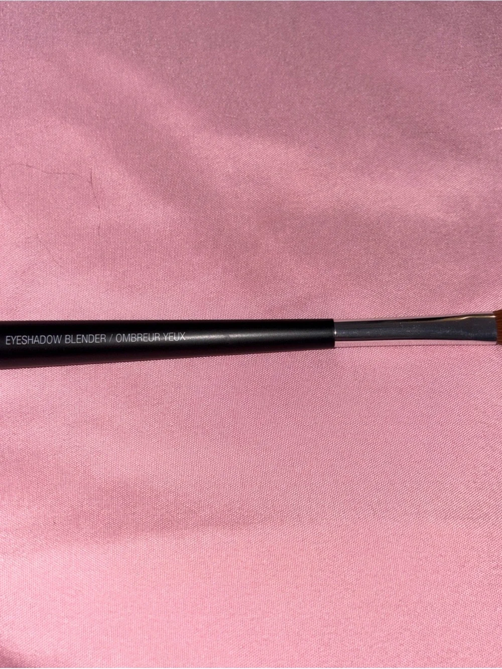 The Body Shop Eyeshadow Blender Brush